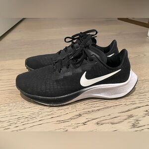 Nike Pegasus Airzoom 37 black sz 7